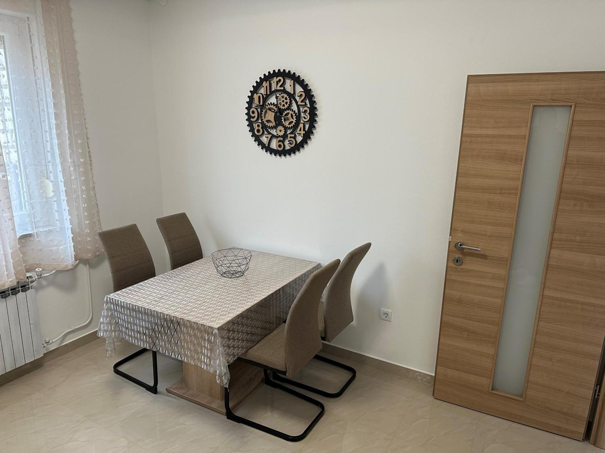 Apartments Euphemia ロヴィニ エクステリア 写真